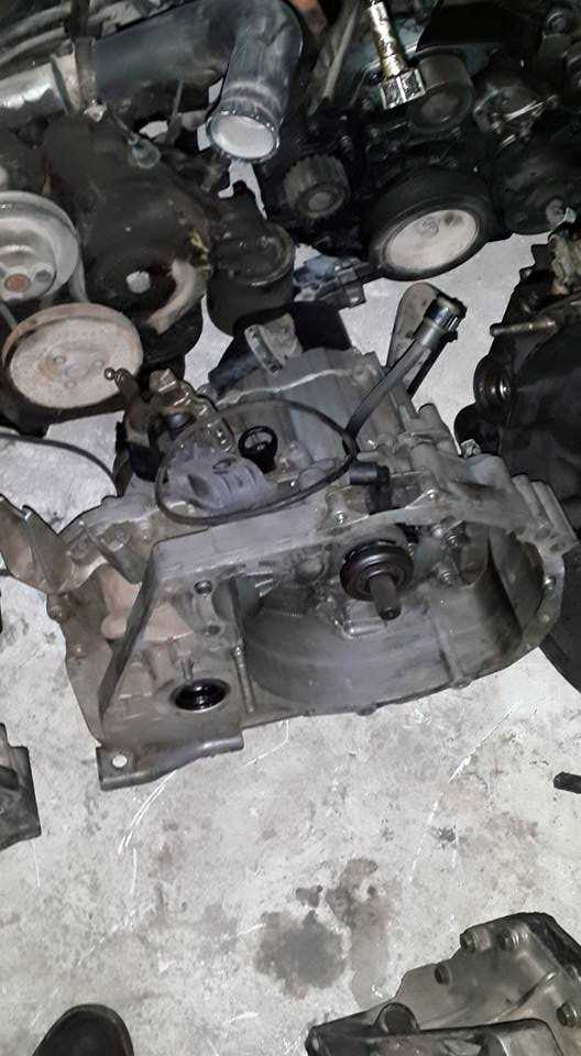 Renault megan 1 1.6 16V çıkma şanzuman